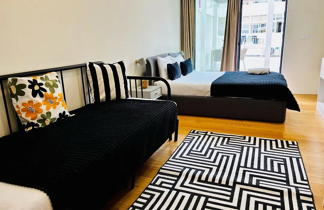 The Crespo - No 39 - Modern Studio Apartments-1