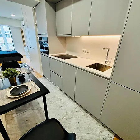 The Crespo - No 39 - Modern Studio Apartments-2